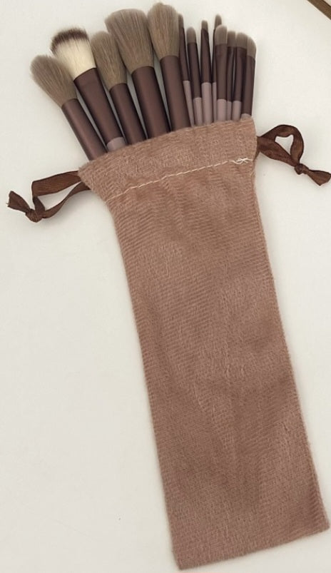 13 Piece Makeup Brush Set W/ Bag