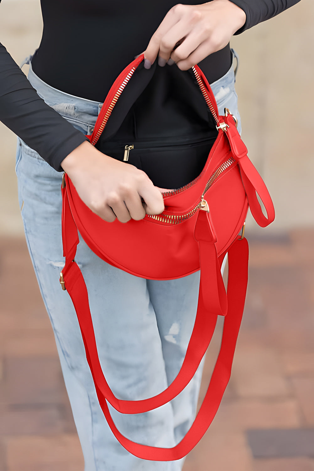 Black Wide Strap Zipper Crossbody Bag